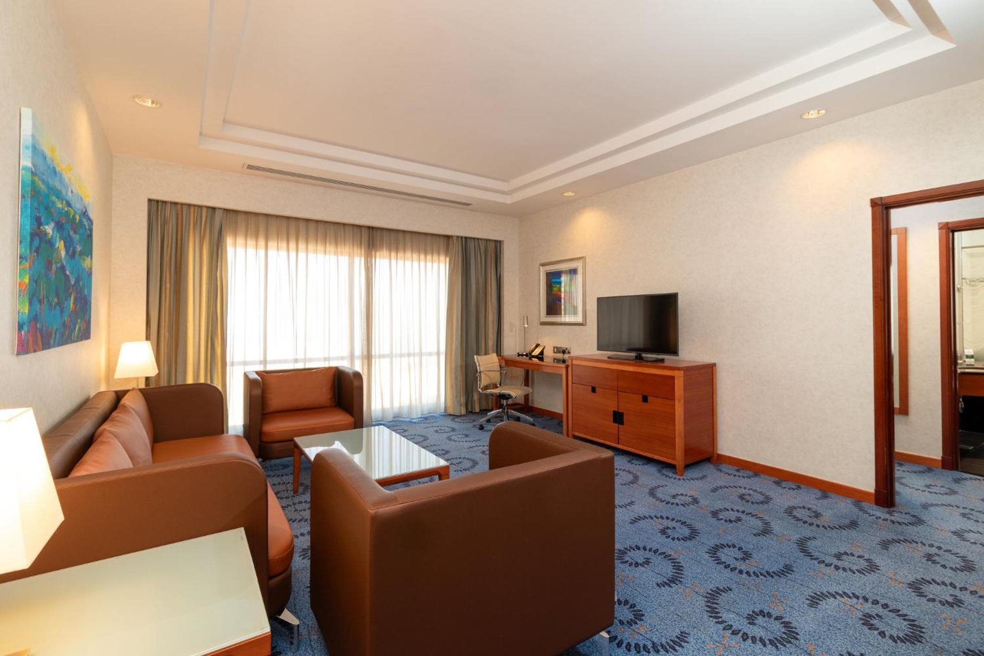 Holiday Inn - Suites Kuwait Salmiya By Ihg Kuveyt Dış mekan fotoğraf